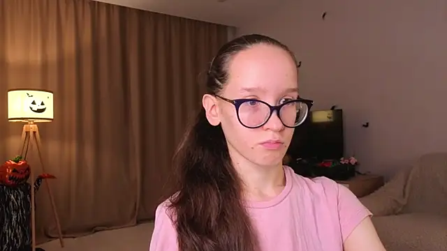 BettyBrowni online show from November 2025 04:11:01 PM