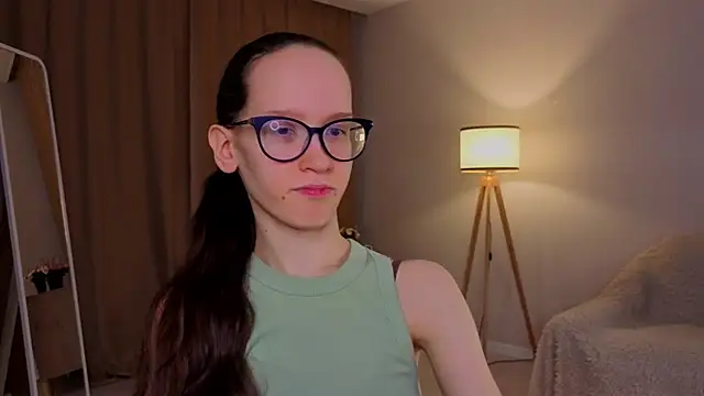 BettyBrowni online show from March 2026 04:11:01 PM