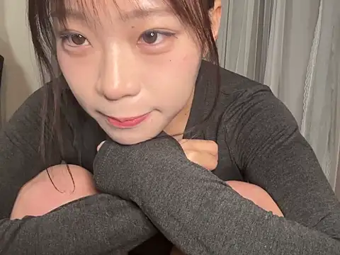 Riri  oo online show from February 2025 11:07:02 AM