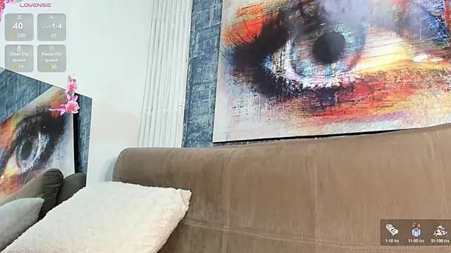 Paola  23 online show from March 2025 12:39:02 PM