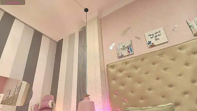 Paola  23 online show from February 2026 05:09:01 AM