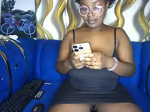 Snapshot of Sparkles_J chatting on April 2026 08:26:02 PM Sparkles J online show from April 2026 08:26:02 PM