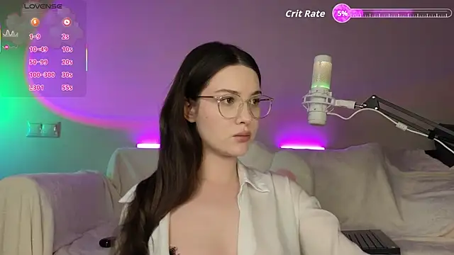 AokiAnna online show from November 2025 10:31:01 AM