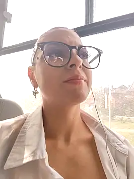 Snapshot of Unforgettable_ket chatting on September 2025 07:31:01 AM Unforgettable ket online show from September 2025 07:31:01 AM