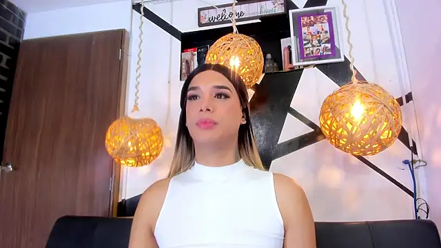 Snapshot of victoria_aleia_ chatting on October 2025 09:37:02 PM victoria aleia online show from October 2025 09:37:02 PM