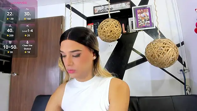 Snapshot of victoria_aleia_ chatting on October 2025 09:46:01 PM victoria aleia online show from October 2025 09:46:01 PM