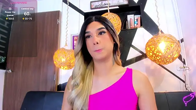 victoria aleia  online show from December 2025 10:02:01 PM