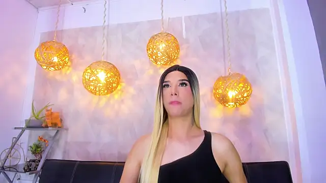victoria aleia  online show from February 2025 11:19:02 PM