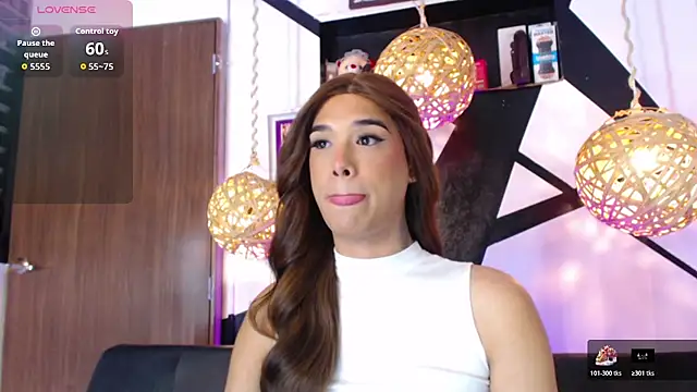 victoria aleia  online show from February 2026 03:24:01 AM