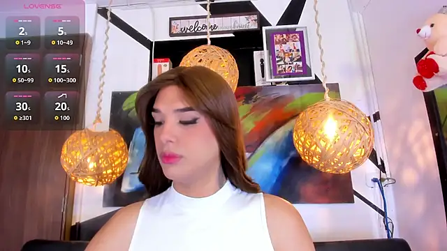 victoria aleia  online show from October 2025 08:42:01 PM