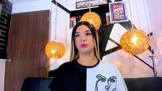 Snapshot of victoria_aleia_ chatting on October 2025 01:17:01 AM victoria aleia online show from October 2025 01:17:01 AM