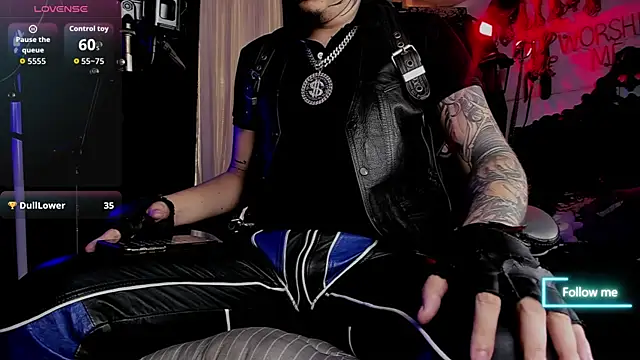 Snapshot of allanhurtss chatting on November 2025 05:39:01 PM allanhurtss online show from November 2025 05:39:01 PM