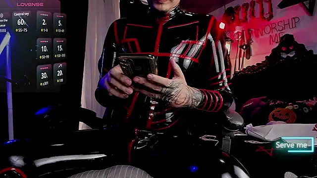 Snapshot of allanhurtss chatting on November 2025 04:51:02 PM allanhurtss online show from November 2025 04:51:02 PM