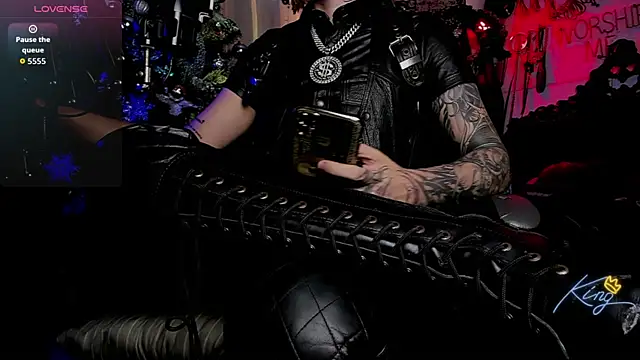 allanhurtss online show from December 2025 06:45:02 PM