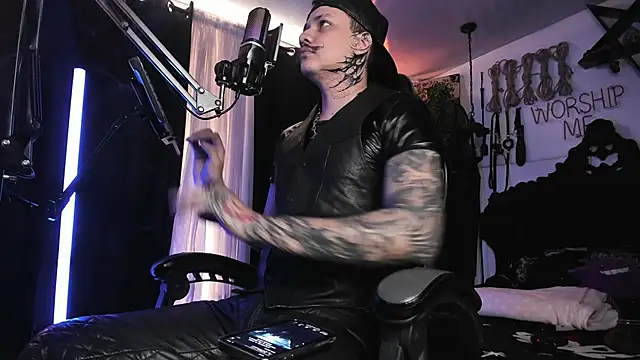 allanhurtss online show from March 2025 06:01:02 PM
