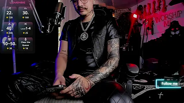 Snapshot of allanhurtss chatting on November 2025 06:13:02 PM allanhurtss online show from November 2025 06:13:02 PM