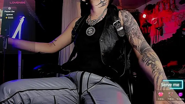 Snapshot of allanhurtss chatting on December 2025 07:46:01 PM allanhurtss online show from December 2025 07:46:01 PM