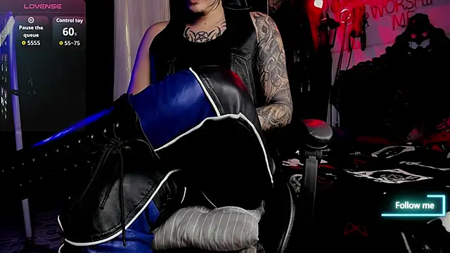 Snapshot of allanhurtss chatting on October 2025 07:03:02 PM allanhurtss online show from October 2025 07:03:02 PM