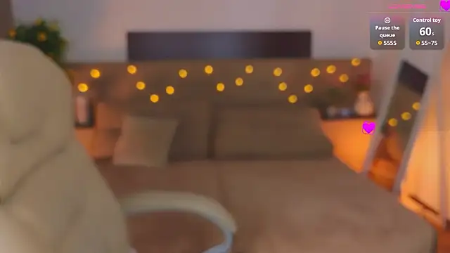 Viola  Shy online show from March 2026 09:14:01 PM