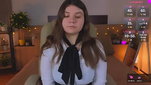 Viola  Shy online show from April 2026 08:26:02 PM