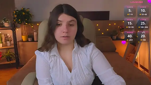 Viola  Shy online show from April 2026 07:42:01 PM