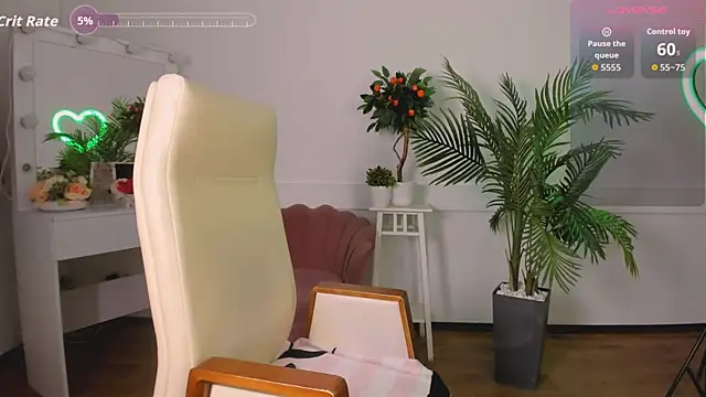 Viola  Shy online show from October 2025 09:44:01 PM