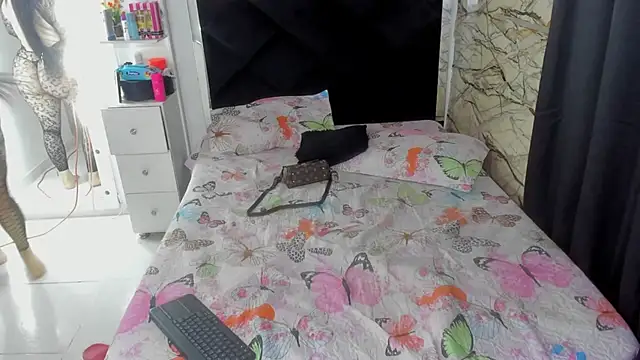 Snapshot of Antonellanospik_ chatting on December 2024 03:31:02 AM Antonellanospik online show from December 2024 03:31:02 AM