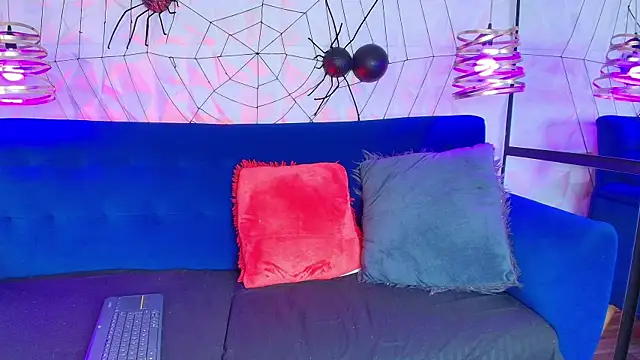 Snapshot of sarah_banks1 chatting on November 2025 03:17:02 AM sarah banks1 online show from November 2025 03:17:02 AM