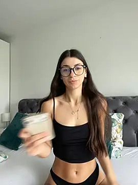 Snapshot of Wildberry_ chatting on May 2026 08:01:01 AM Wildberry online show from May 2026 08:01:01 AM