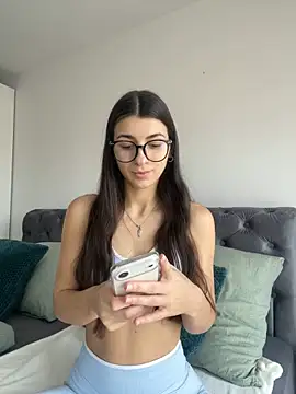 Wildberry  online show from February 2026 12:59:01 PM