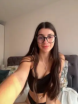 Wildberry  online show from March 2026 05:03:01 PM