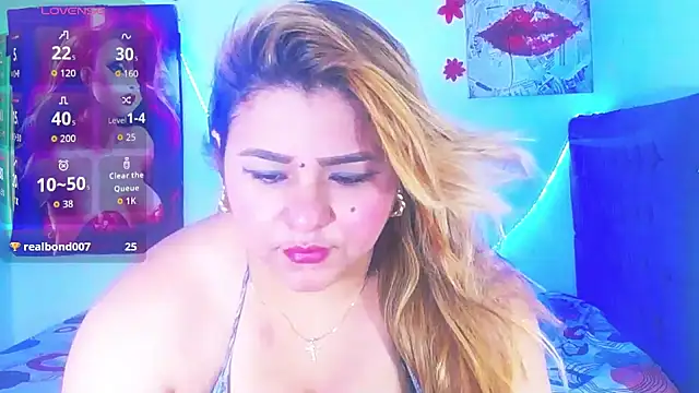 Snapshot of Charlotte_mh chatting on November 2025 05:34:02 PM Charlotte mh online show from November 2025 05:34:02 PM