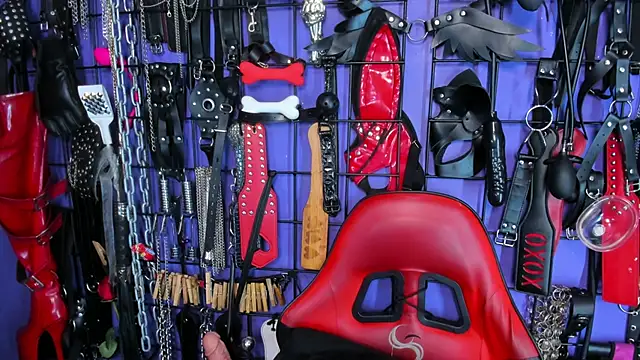 sadistic aradia online show from March 2026 08:10:01 PM