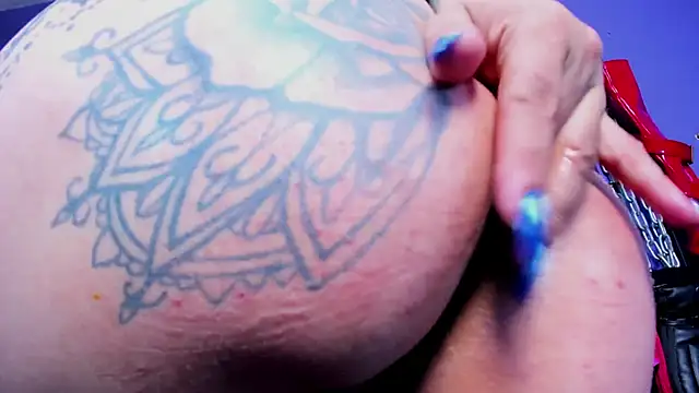 sadistic aradia online show from November 2025 05:06:02 AM