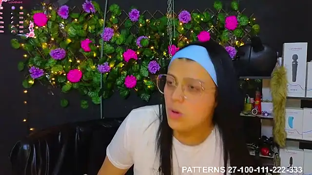 Sweett Mollyy online show from March 2026 09:49:02 PM