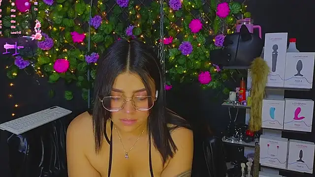 Sweett Mollyy online show from May 2026 01:45:01 AM
