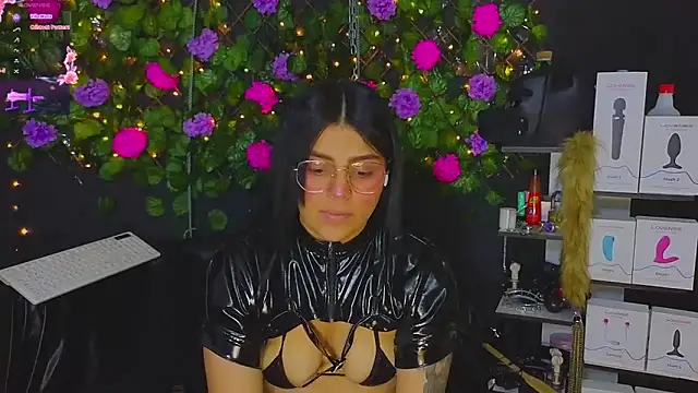 Sweett Mollyy online show from April 2026 11:22:02 PM