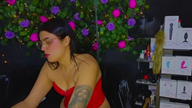 Sweett Mollyy online show from May 2026 10:28:01 PM
