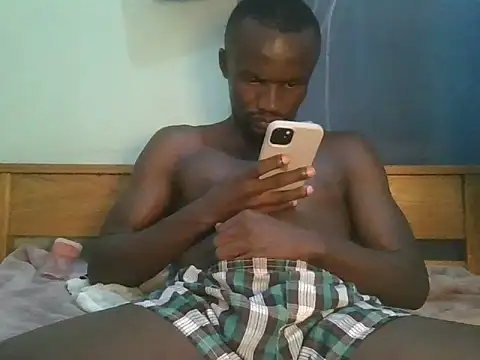 HUNKY-SMITH online show from May 2026 07:14:01 PM