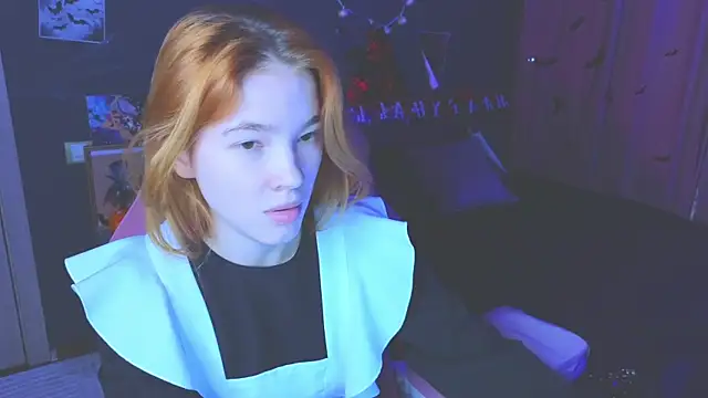 Snapshot of erikabrian chatting on October 2025 07:40:02 AM erikabrian online show from October 2025 07:40:02 AM