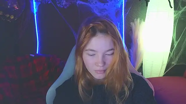 Snapshot of erikabrian chatting on November 2025 02:05:02 AM erikabrian online show from November 2025 02:05:02 AM