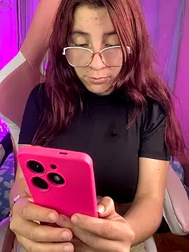 Fernanda   online show from October 2025 10:33:01 PM