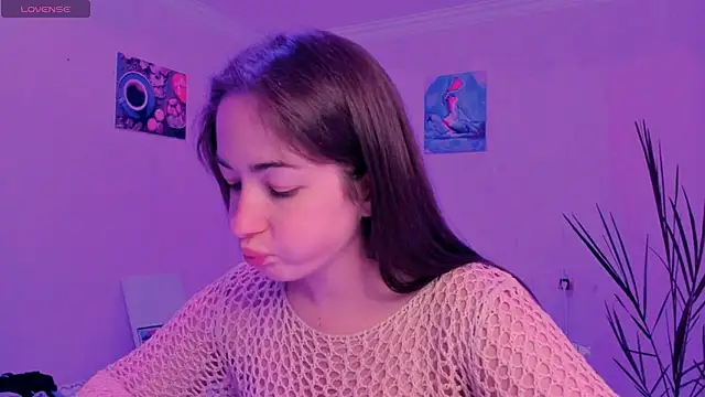 cClandesTina online show from September 2025 06:47:02 PM