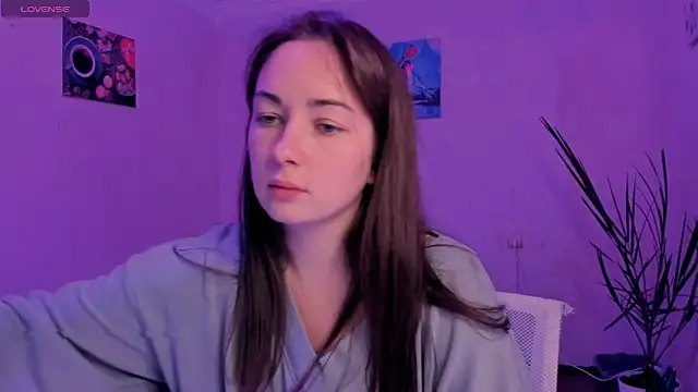 cClandesTina online show from October 2025 07:47:01 PM