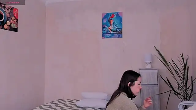 cClandesTina online show from November 2025 11:25:01 AM