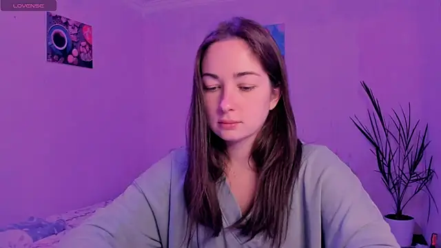 cClandesTina online show from October 2025 07:47:02 PM