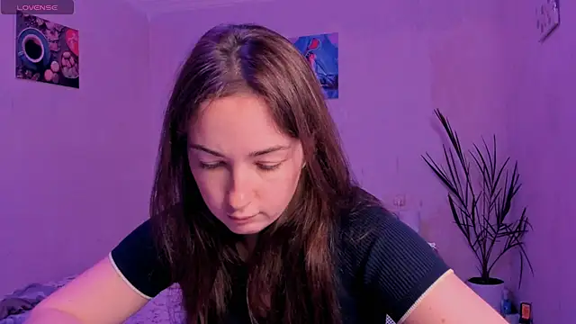 cClandesTina online show from October 2025 03:46:02 PM