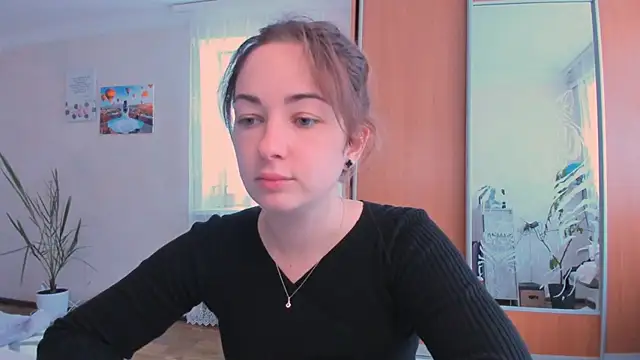 cClandesTina online show from September 2025 11:02:02 AM