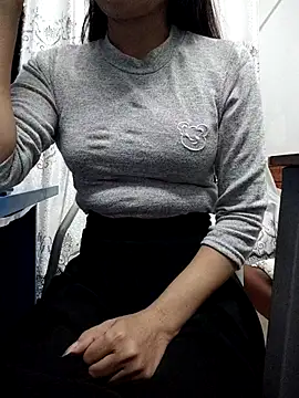 Haralushiaaa online show from October 2025 12:59:01 PM