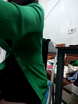 Haralushiaaa online show from November 2025 07:00:02 AM